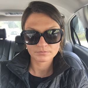 Meet your Posher, Christen